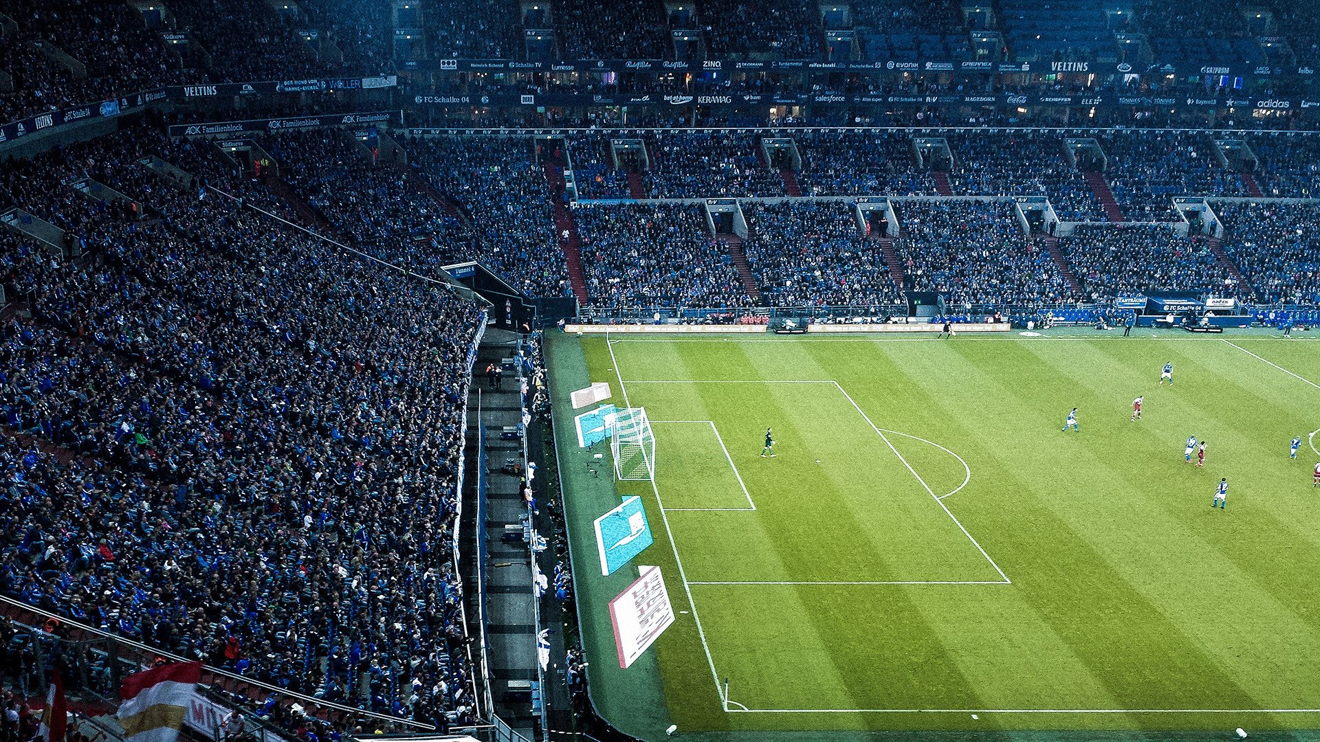 羽毛球赛场焦点！意大利队对阵克罗地亚队，战况跌宕起伏，悬念直到终场