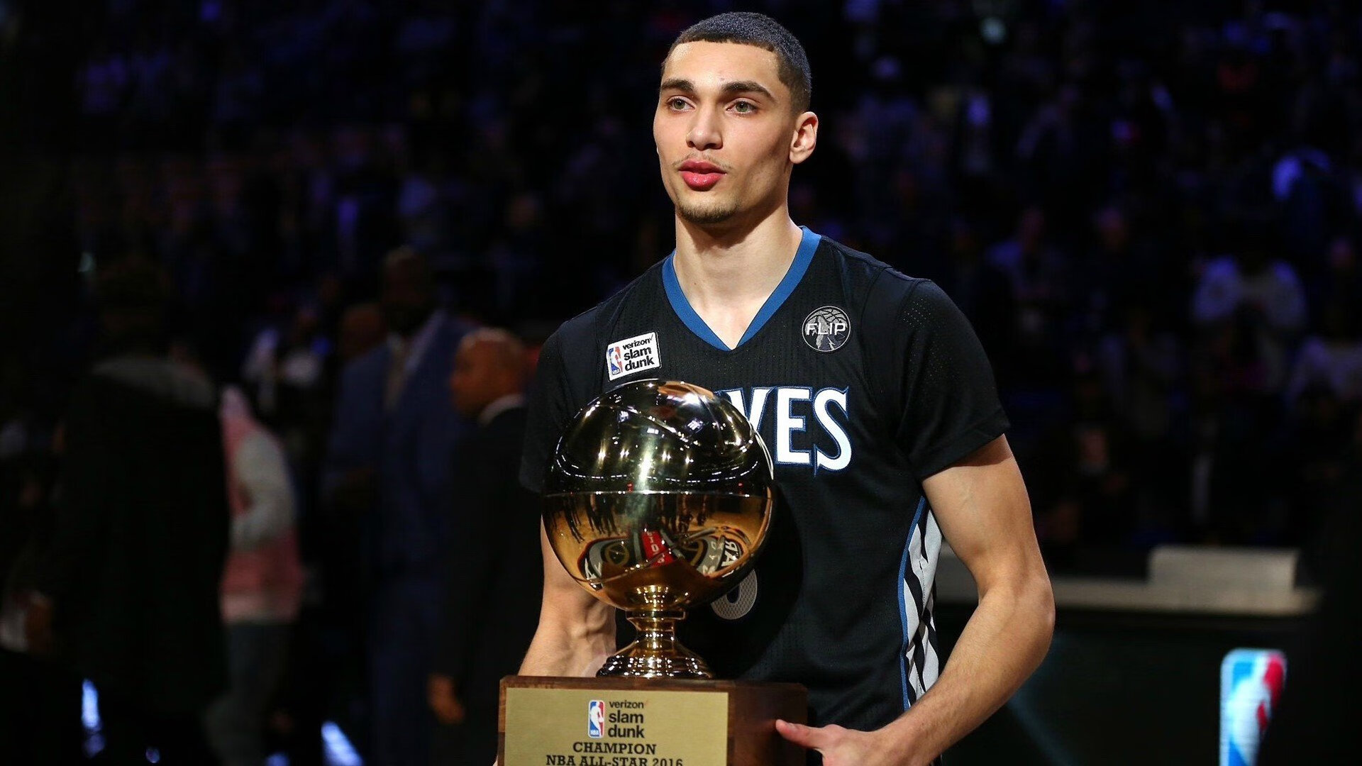 詹姆斯状态火爆，WTT大满贯抢七大战对阵热刺，费城76人力争逆转